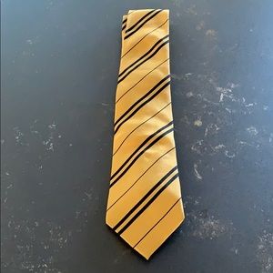 NWT Harry Potter Hufflepuff tie